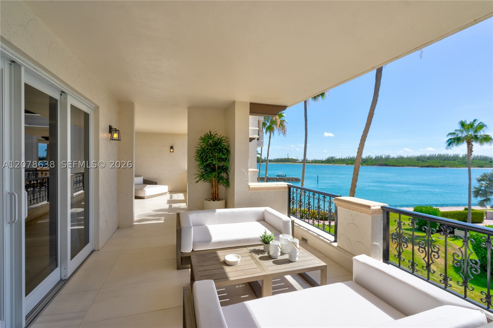2035 Fisher Island Dr 2035