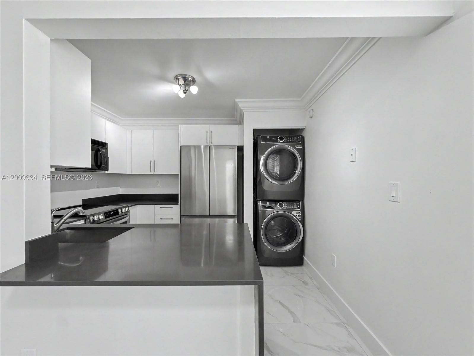 10010 NW 9th St Cir 203