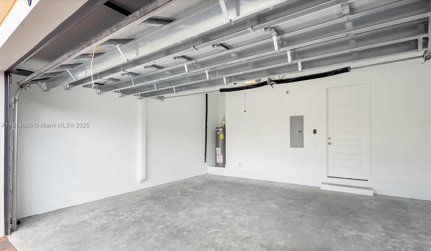 BRONWYN BATISTE PLAT - Residential Lease
