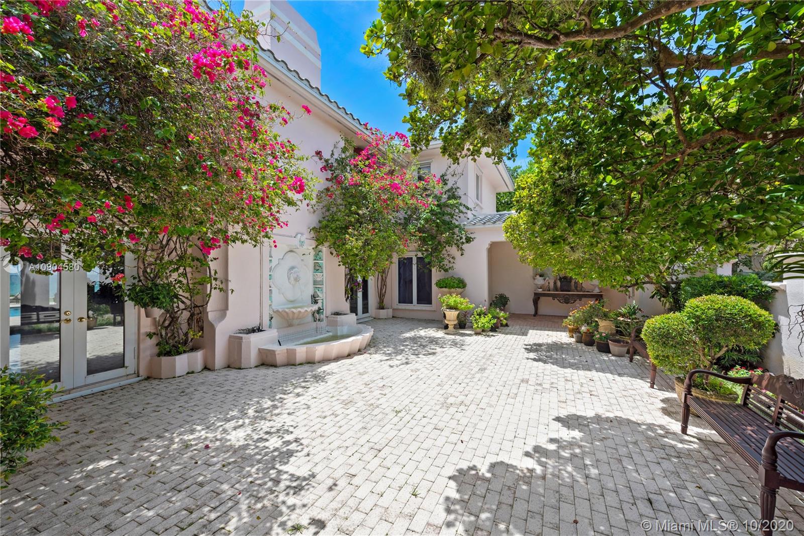 GOLDEN BEACH SEC A - Residential