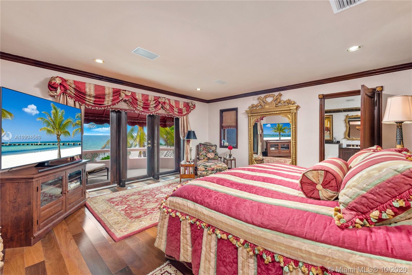 GOLDEN BEACH SEC A - Residential