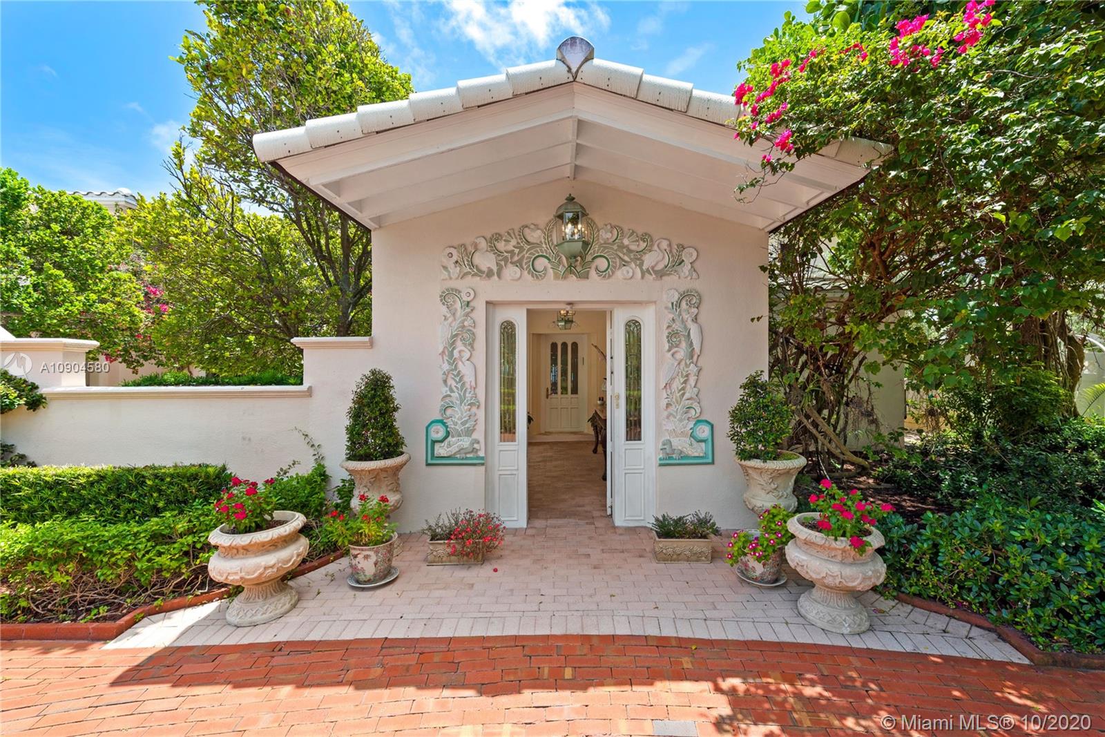 GOLDEN BEACH SEC A - Residential