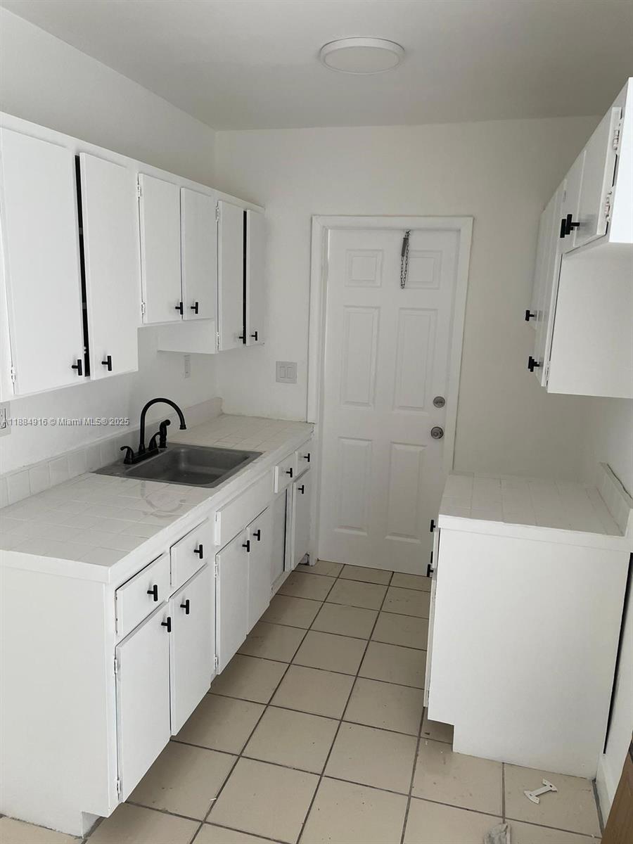 PINE RIDGE PARK - Residential Lease