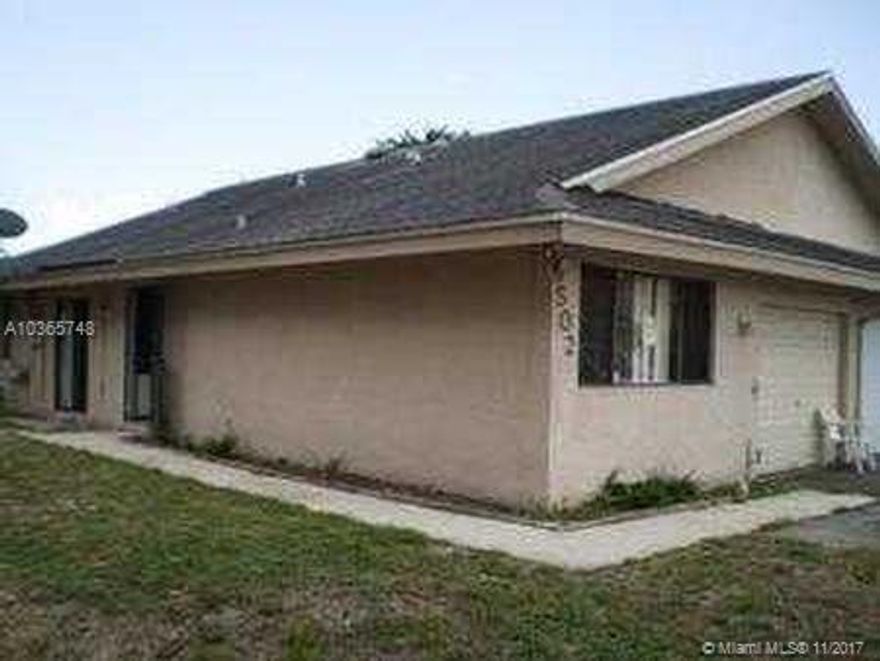 Great waterfront home. Very spacious and clean. Available December 1st .