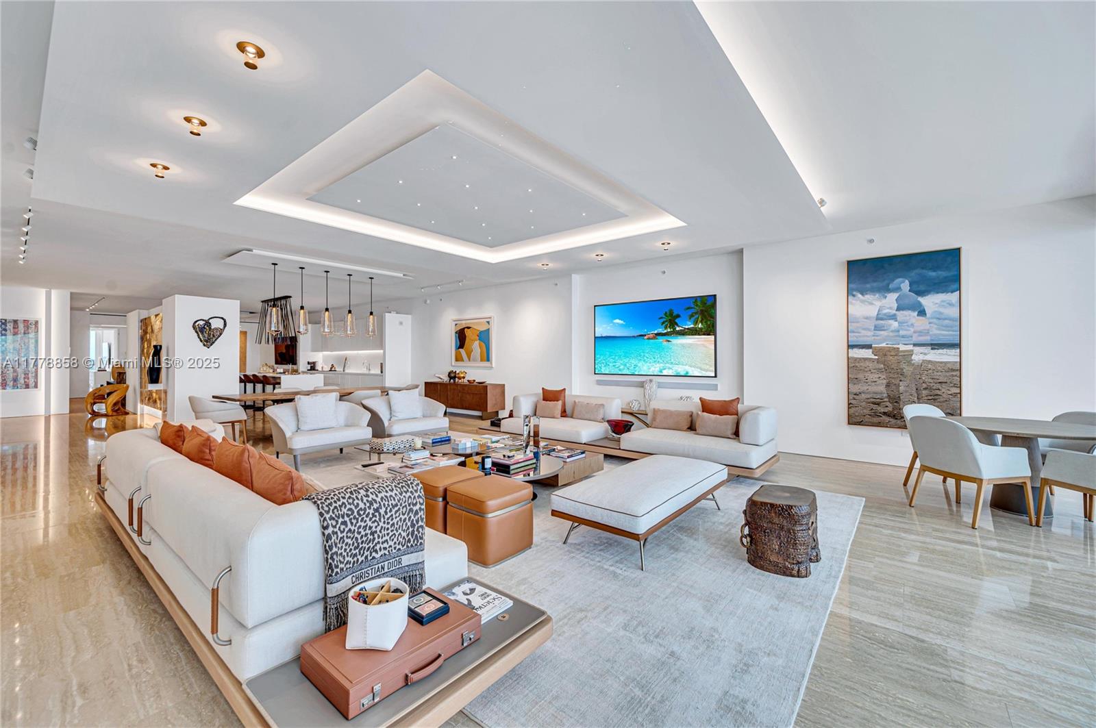 SURF CLUB CONDO - Residential