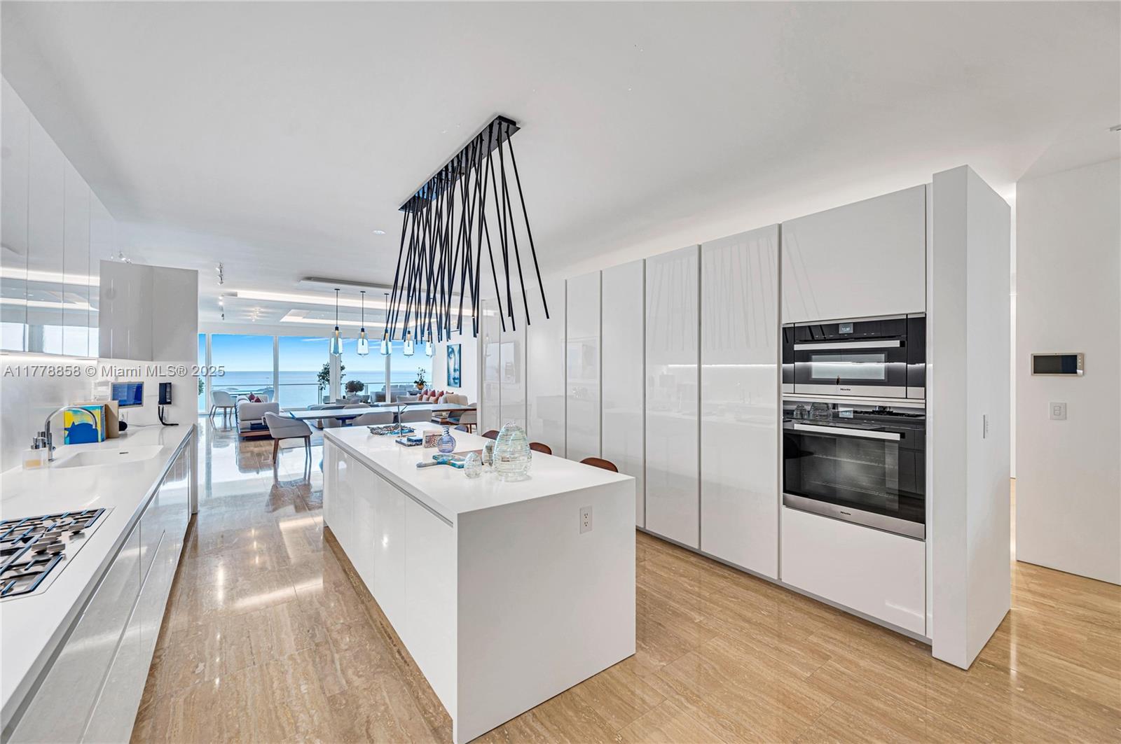 SURF CLUB CONDO - Residential