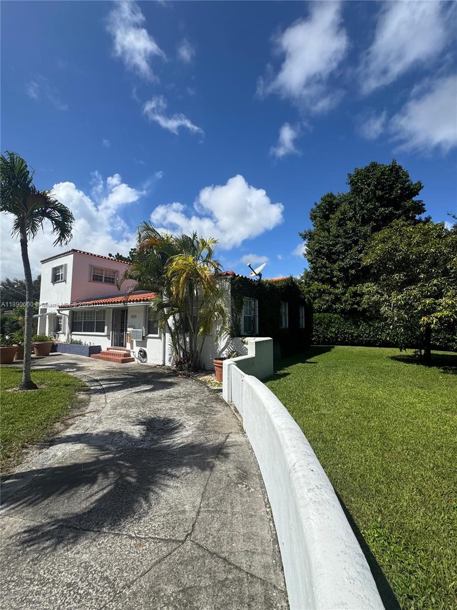 REV PALOMAR - Residential Lease