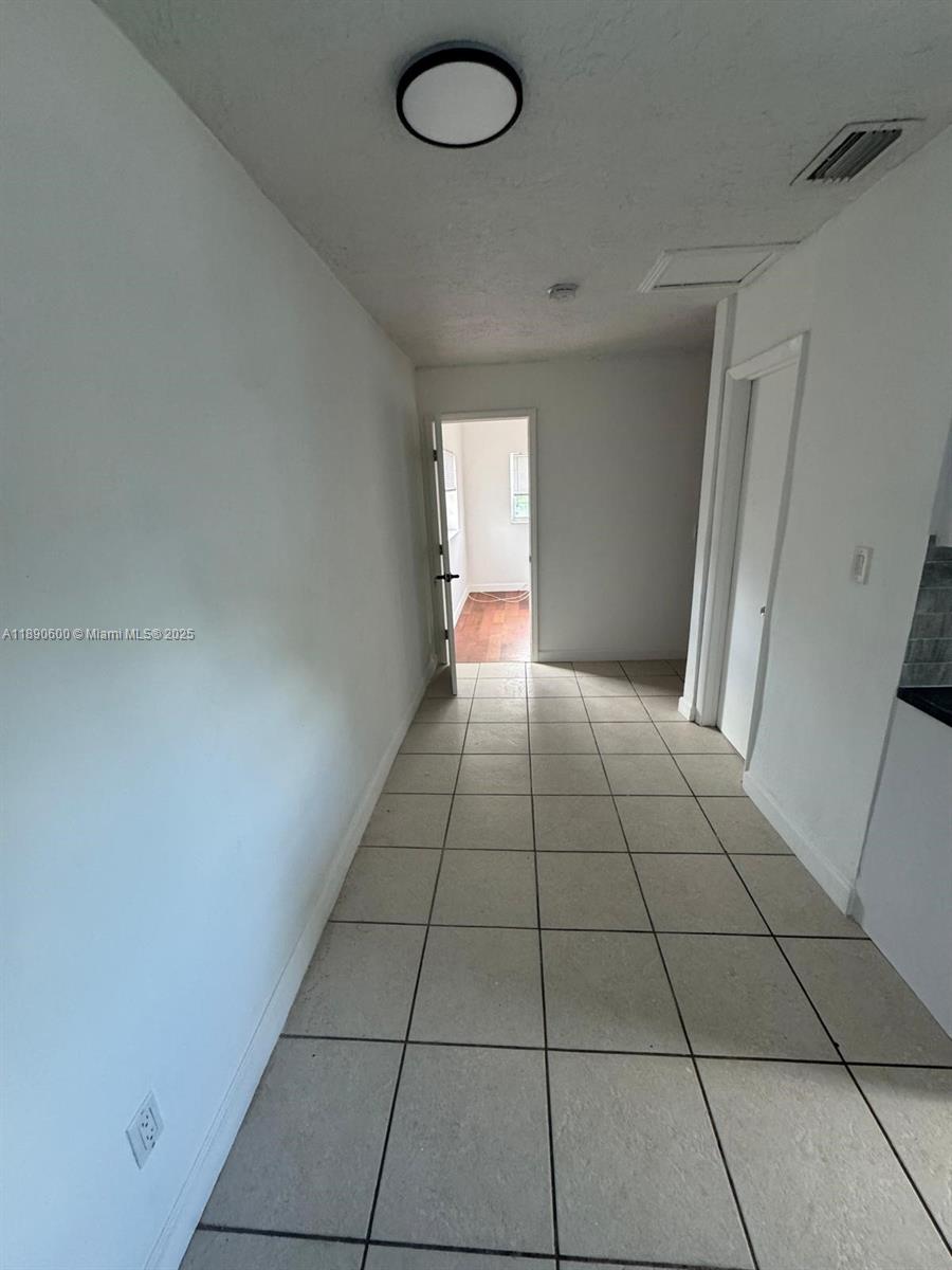 REV PALOMAR - Residential Lease
