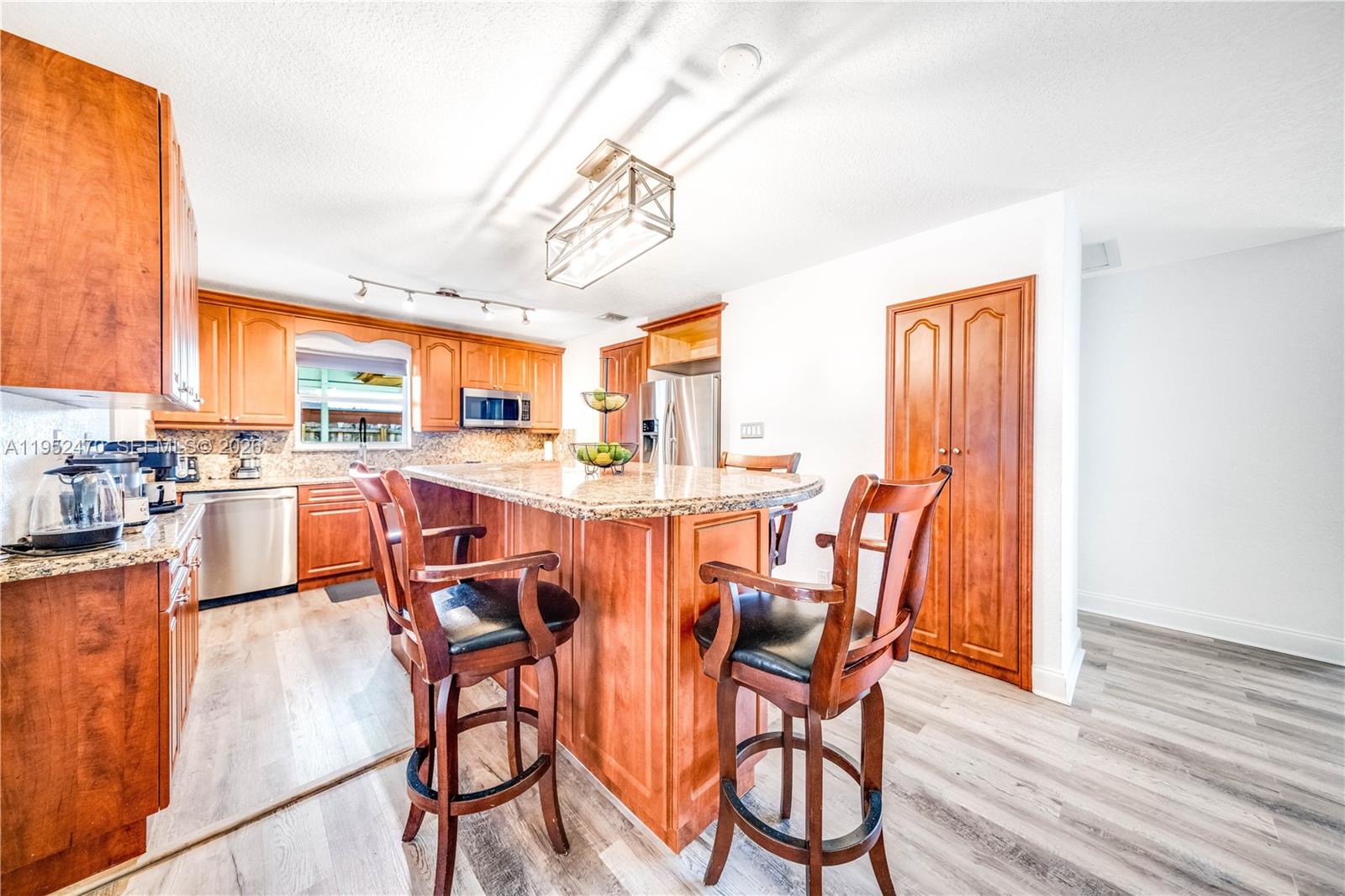 POMPANO GOLF ESTATES - Residential