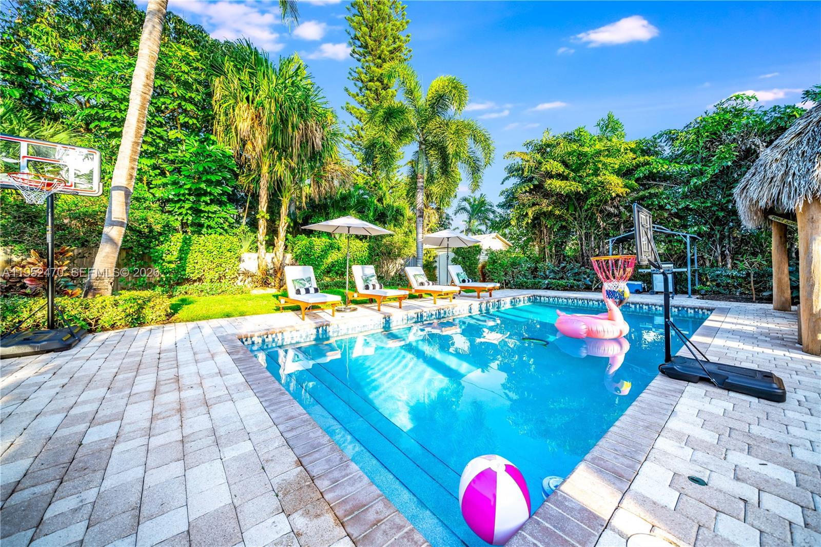 POMPANO GOLF ESTATES - Residential