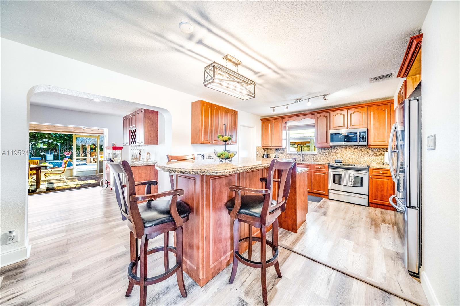 POMPANO GOLF ESTATES - Residential