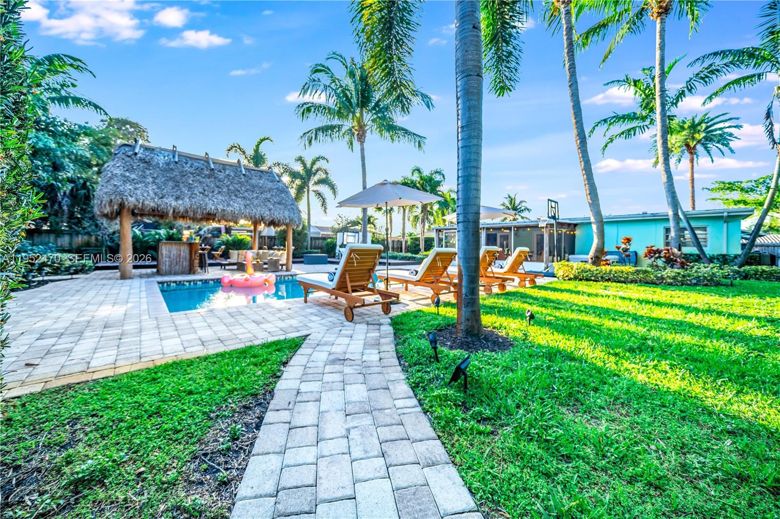 POMPANO GOLF ESTATES - Residential