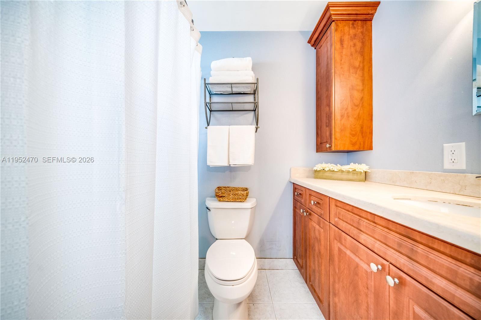 POMPANO GOLF ESTATES - Residential