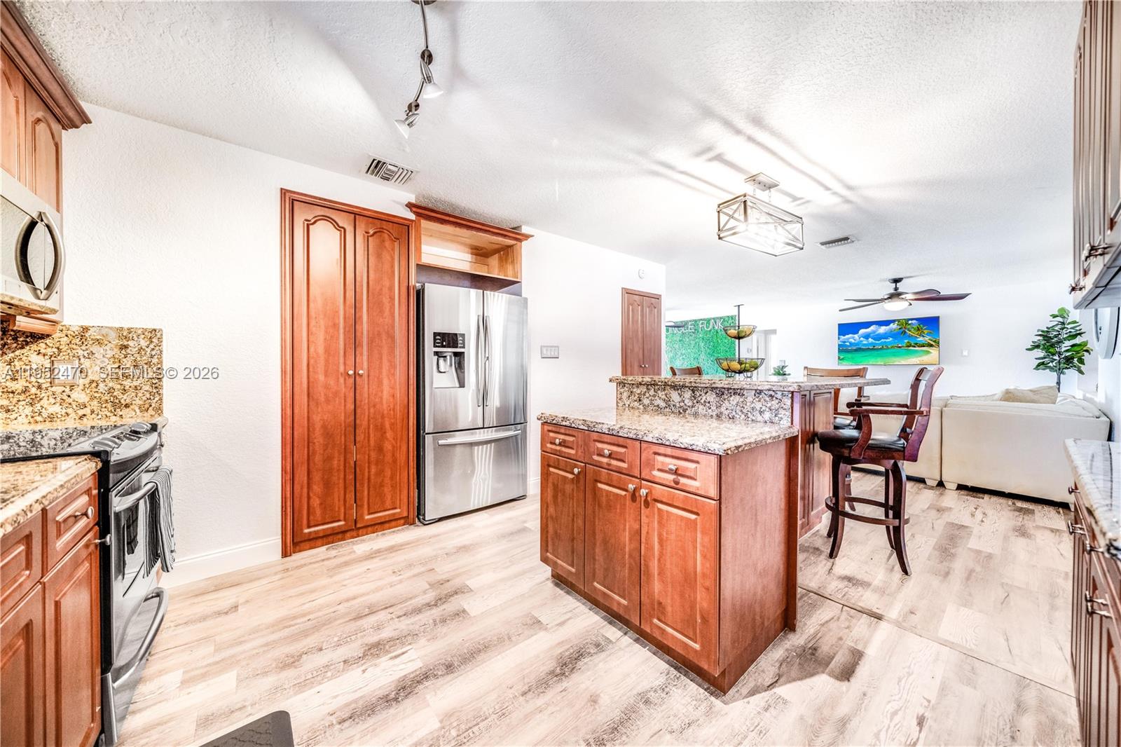 POMPANO GOLF ESTATES - Residential