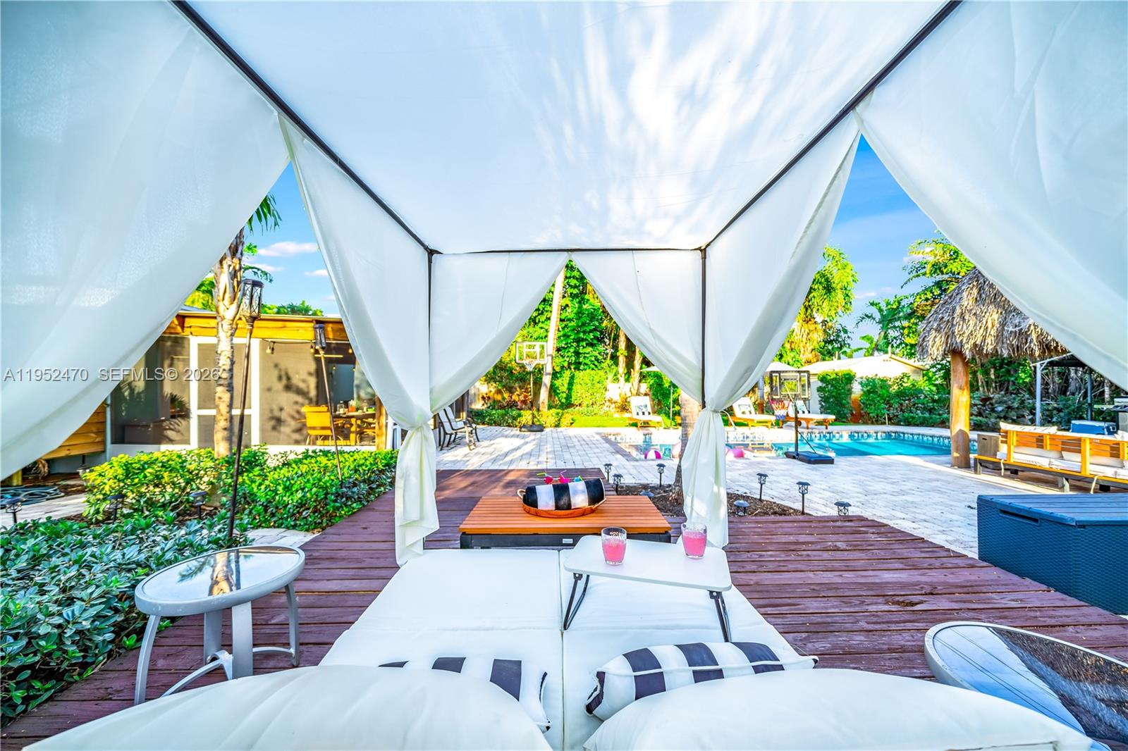 POMPANO GOLF ESTATES - Residential