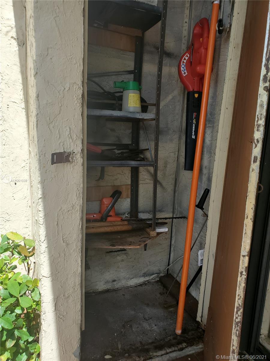 EAST LAKE TOWNHOMES PER D - Residential