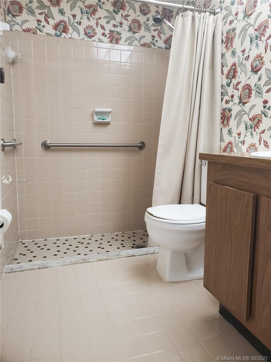 EAST LAKE TOWNHOMES PER D - Residential