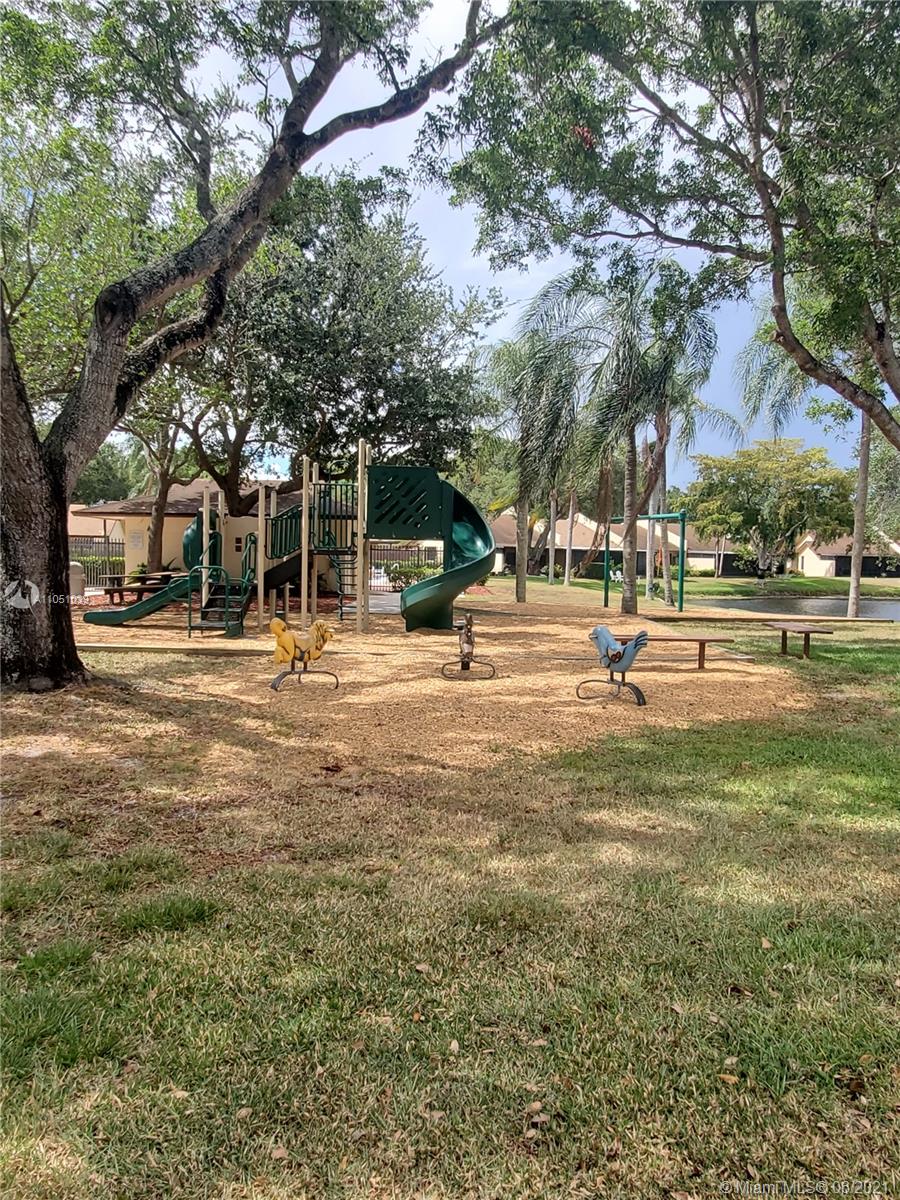 EAST LAKE TOWNHOMES PER D - Residential