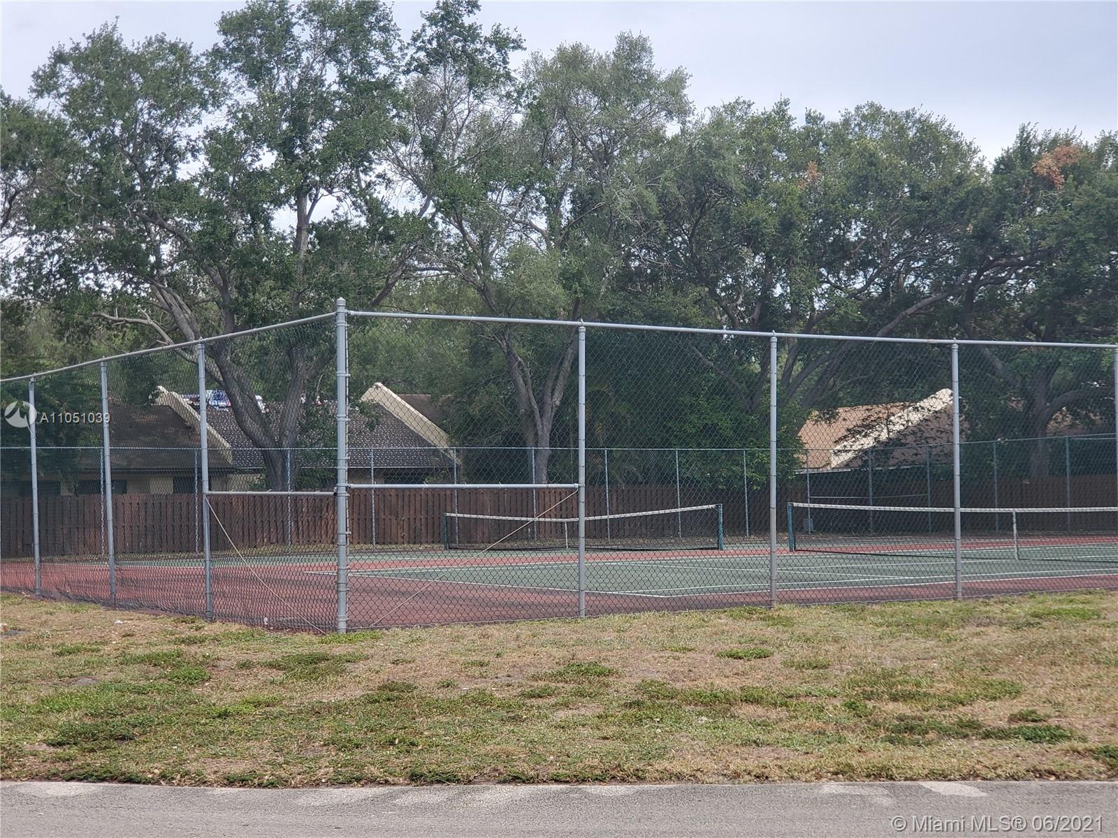 EAST LAKE TOWNHOMES PER D - Residential