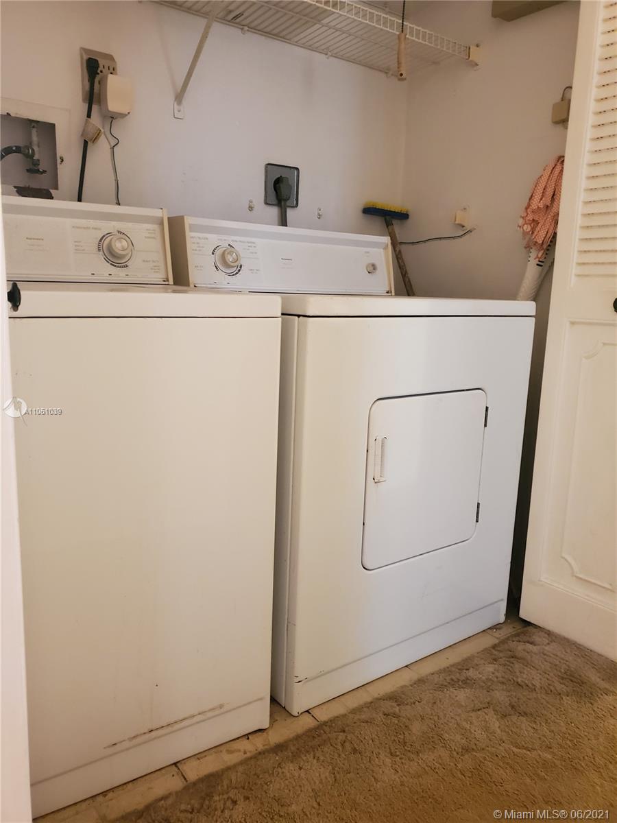 EAST LAKE TOWNHOMES PER D - Residential