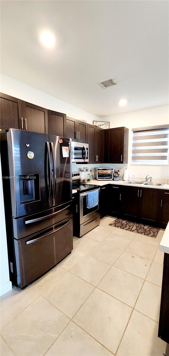 PINE ISLE - Residential