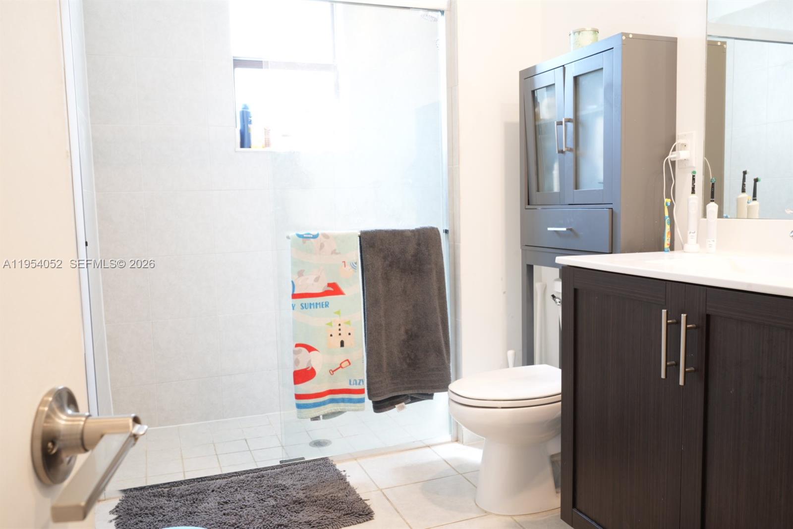 PINE ISLE - Residential