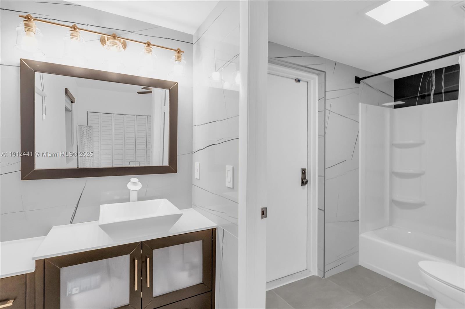 POINCIANA IS YT & RCQ CLU - Residential