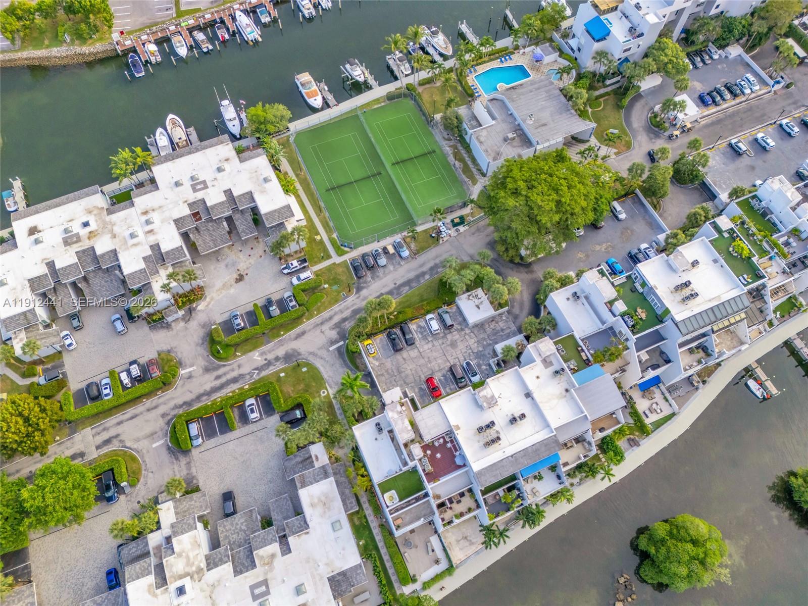 POINCIANA IS YT & RCQ CLU - Residential