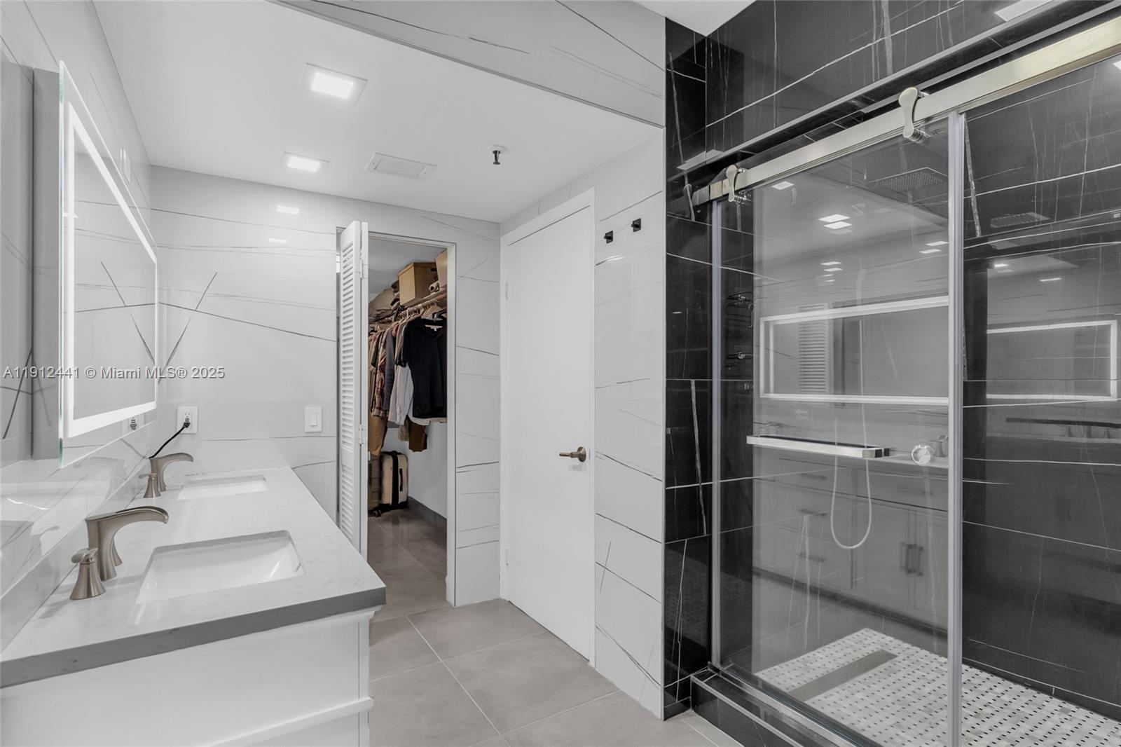 POINCIANA IS YT & RCQ CLU - Residential