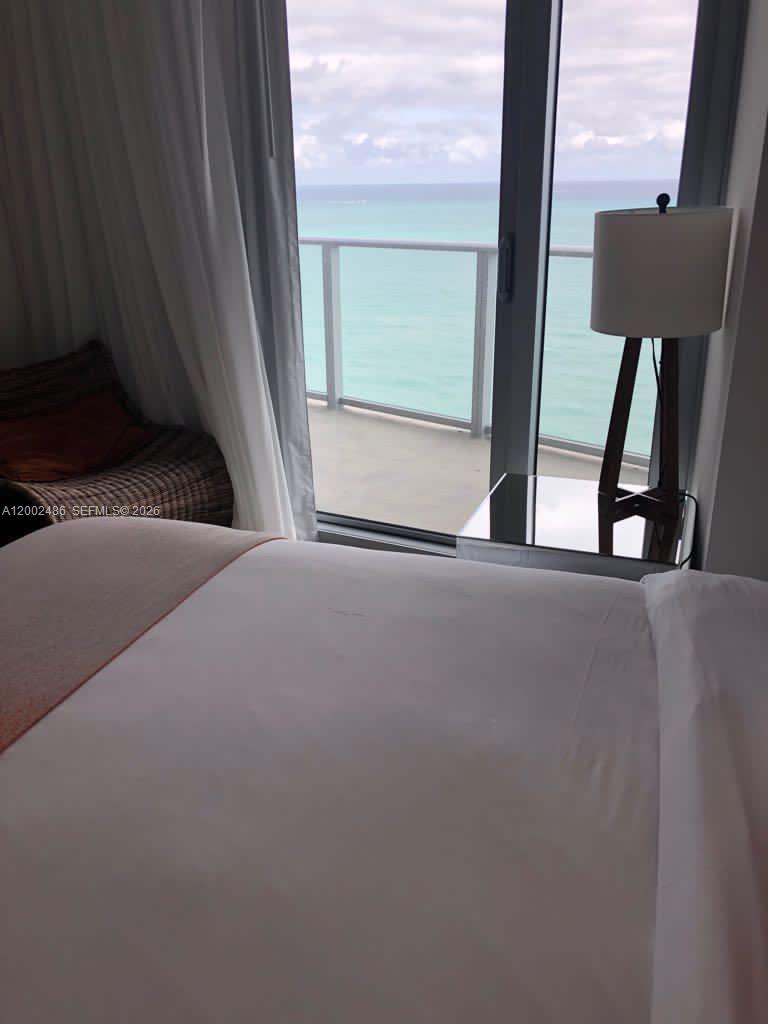 HYDE RESORT AND RESIDENCES - Residential