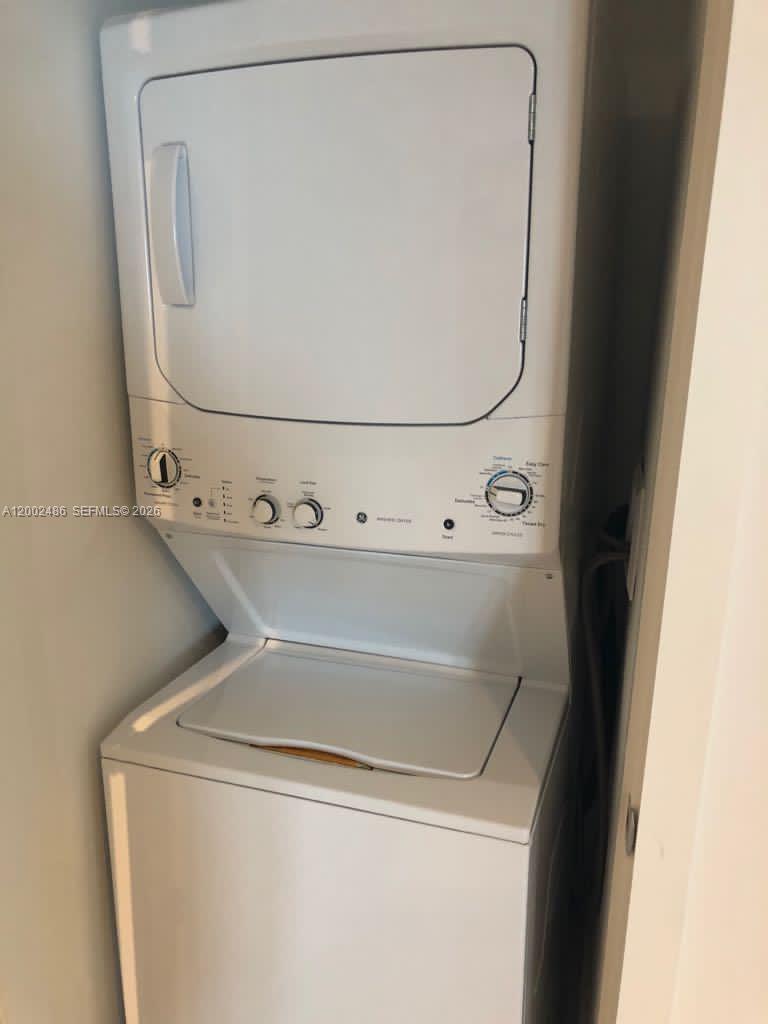 HYDE RESORT AND RESIDENCES - Residential