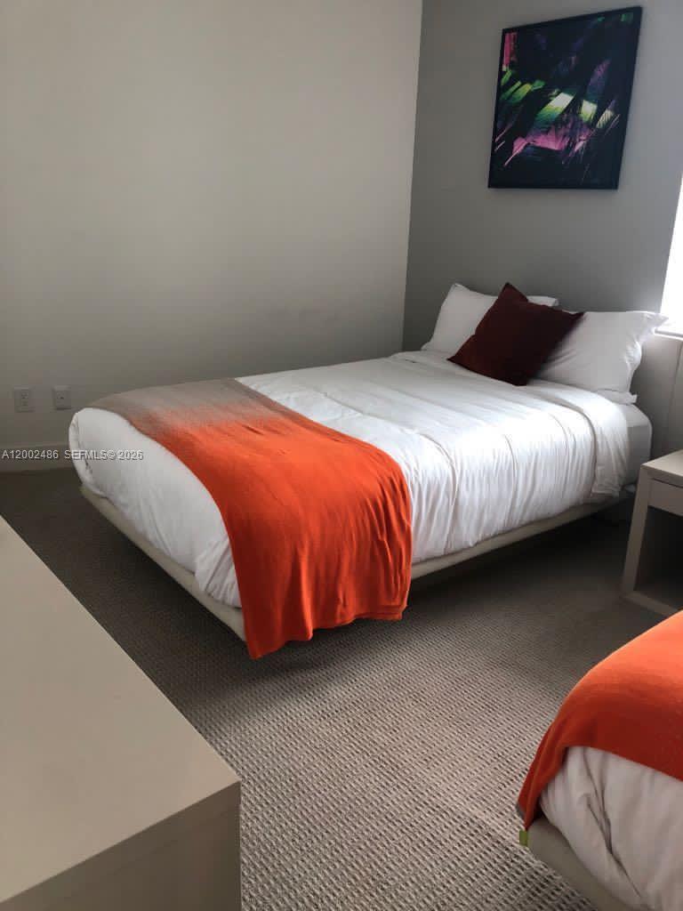 HYDE RESORT AND RESIDENCES - Residential