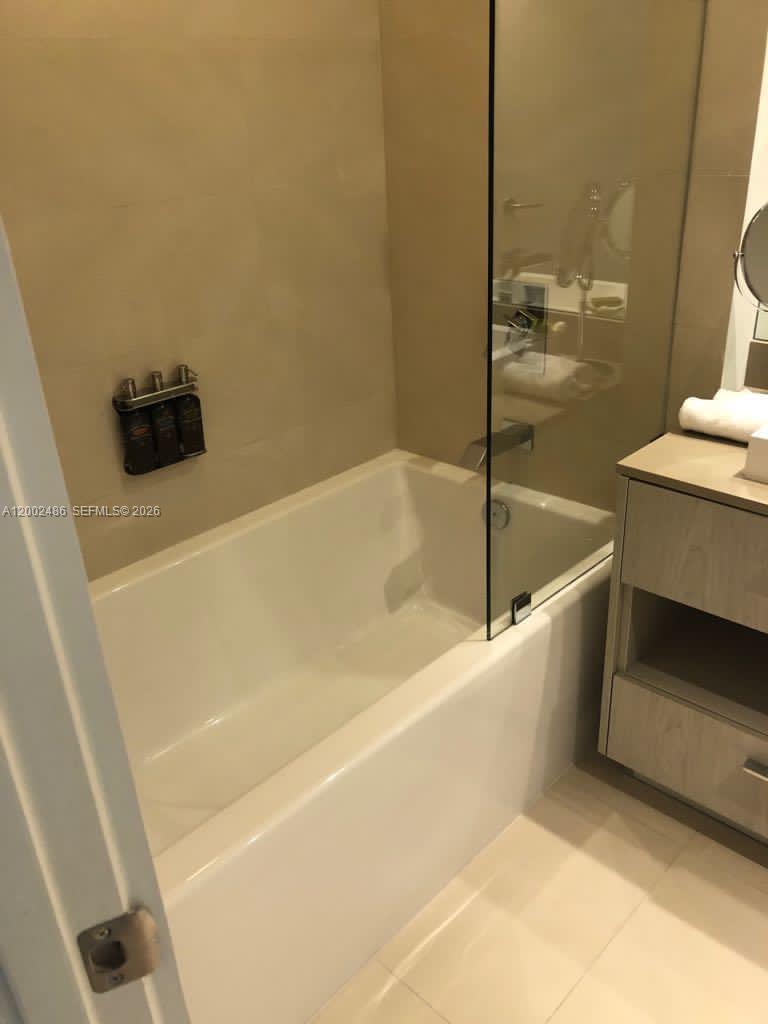 HYDE RESORT AND RESIDENCES - Residential