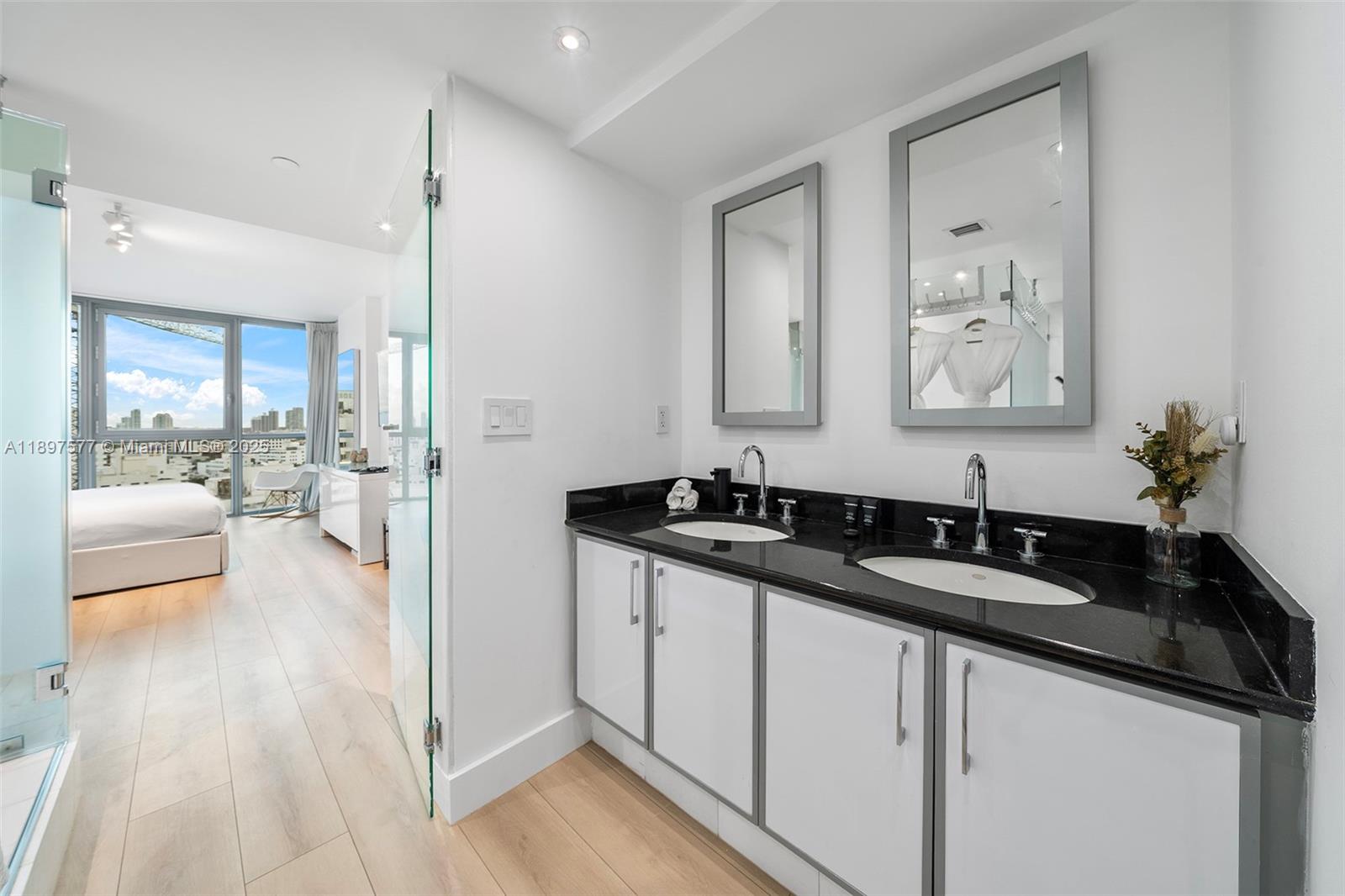 SETAI RESORT & RESIDENCES - Residential Lease