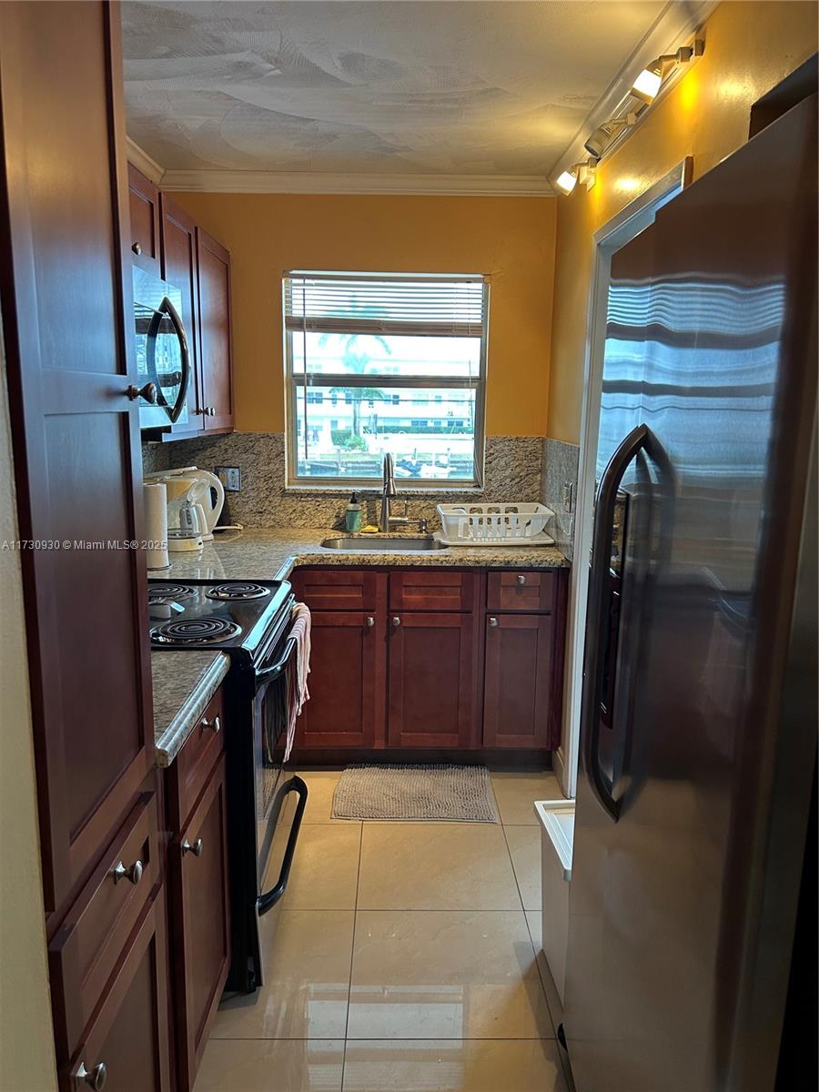 PARADISE BY THE SEA CONDO - Residential