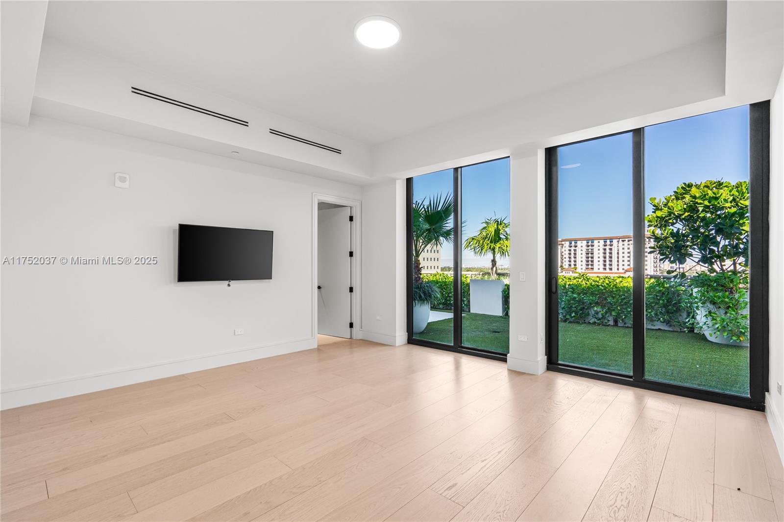 GIRALDA PLACE CONDO - Residential