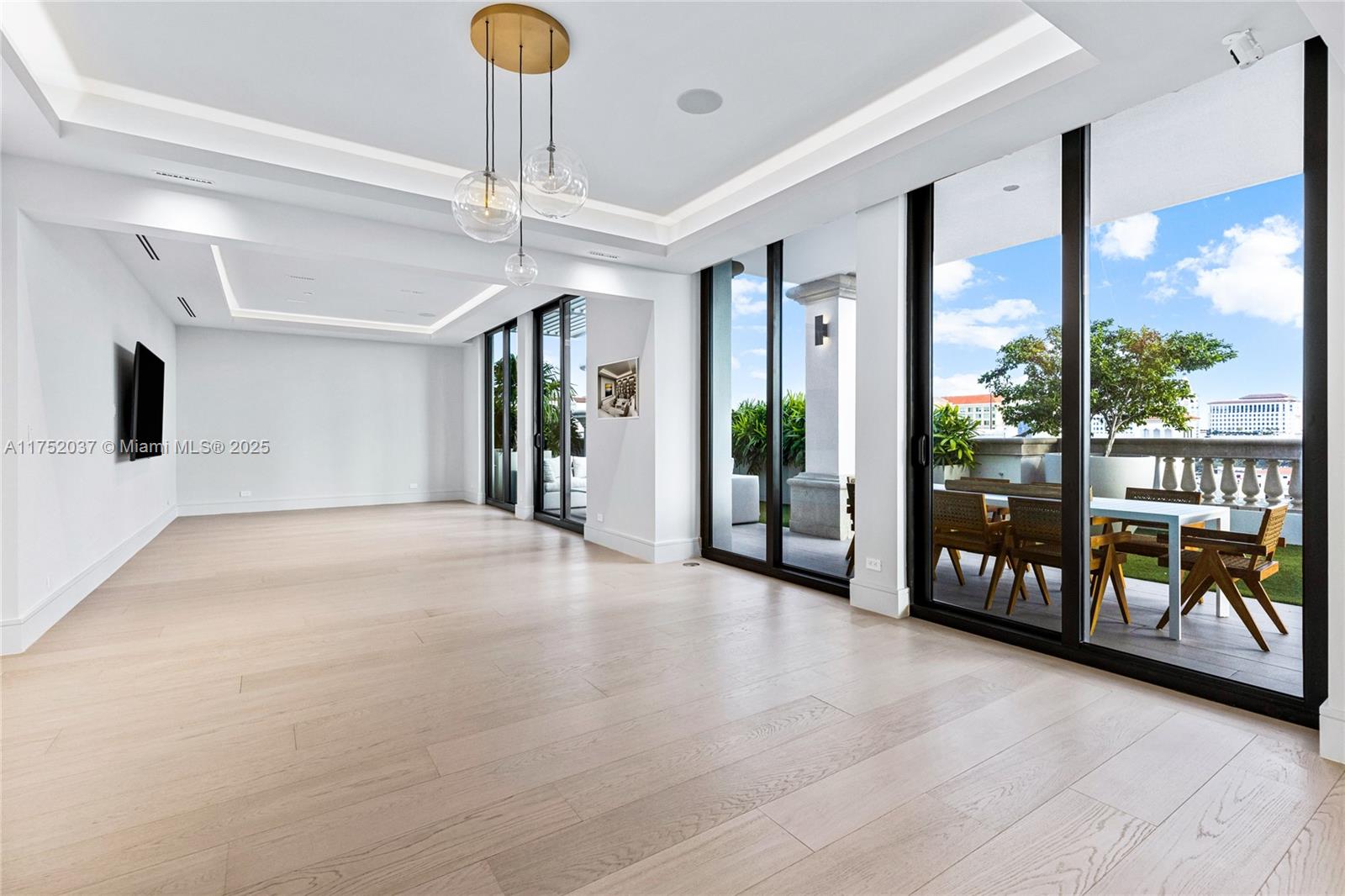 GIRALDA PLACE CONDO - Residential