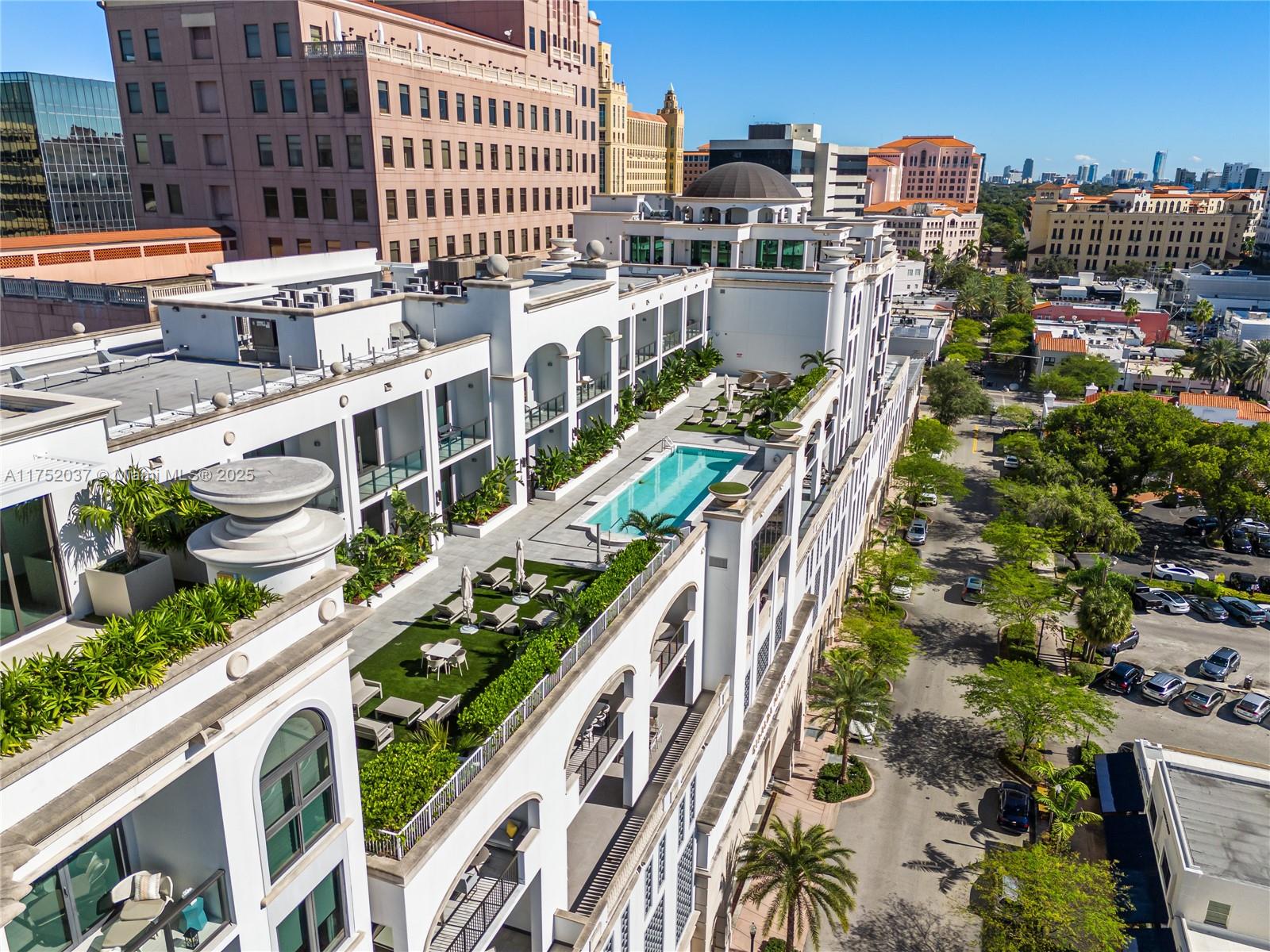 GIRALDA PLACE CONDO - Residential