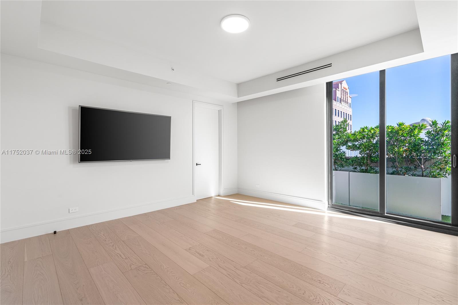 GIRALDA PLACE CONDO - Residential