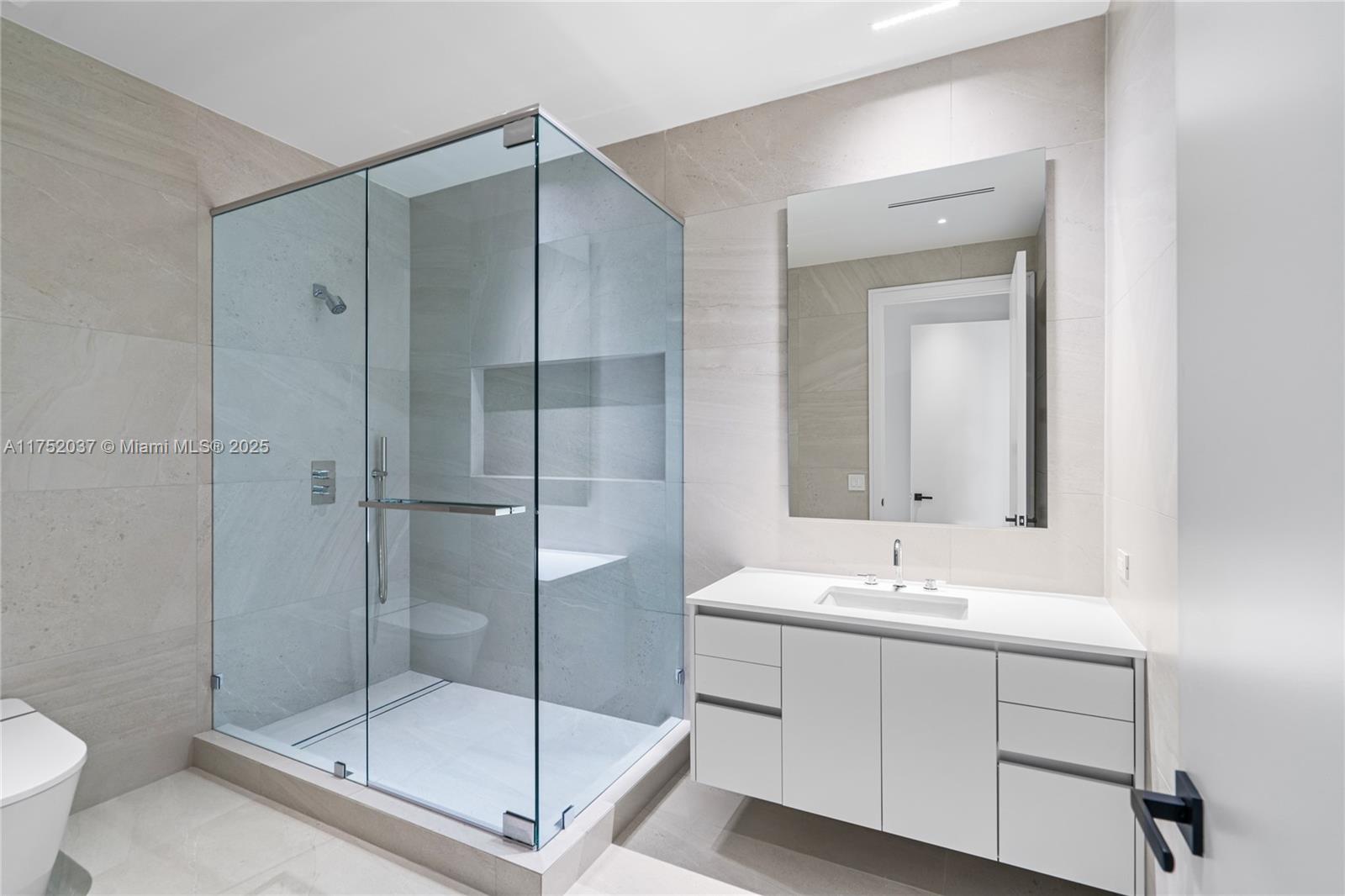 GIRALDA PLACE CONDO - Residential