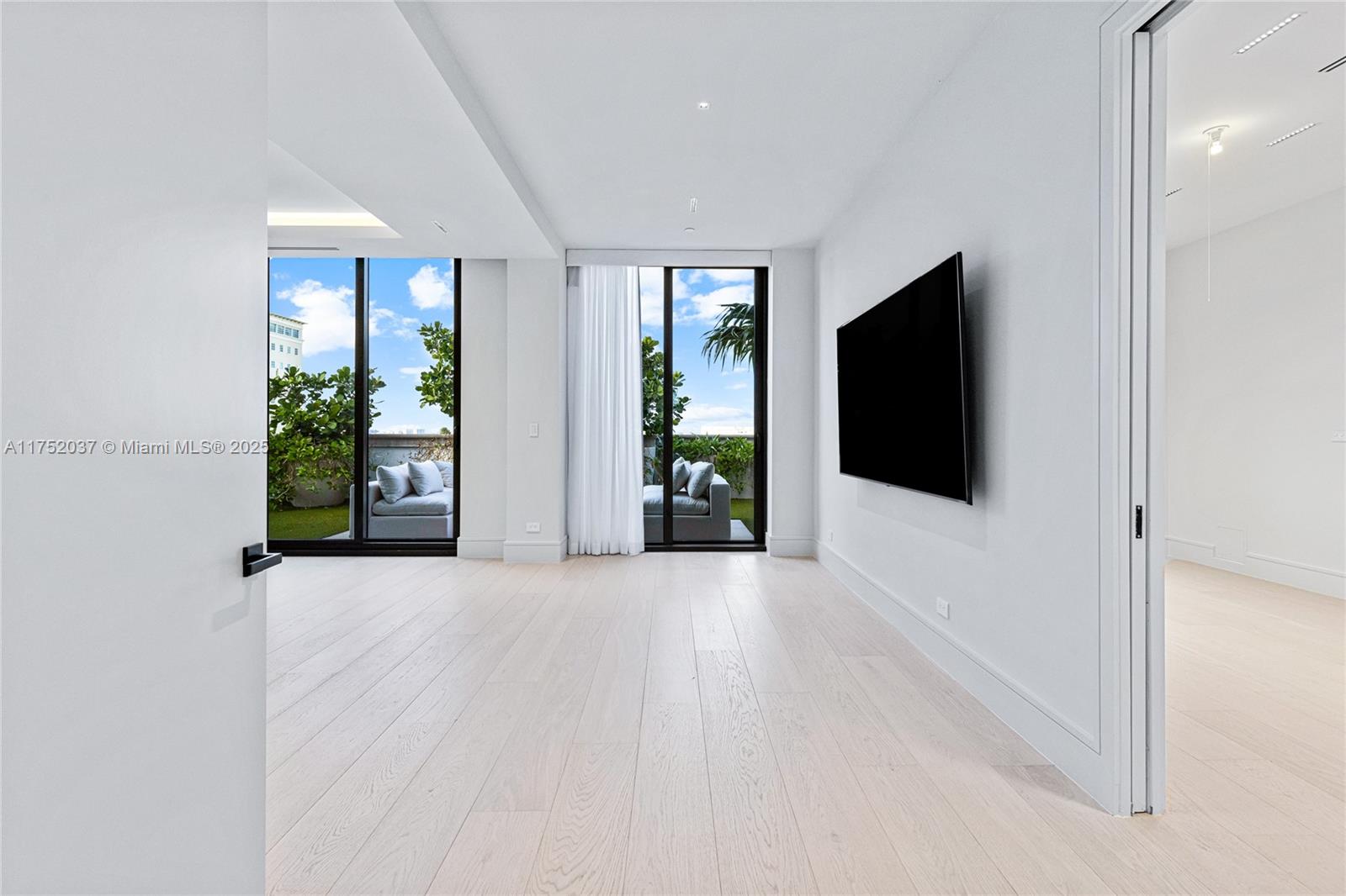 GIRALDA PLACE CONDO - Residential