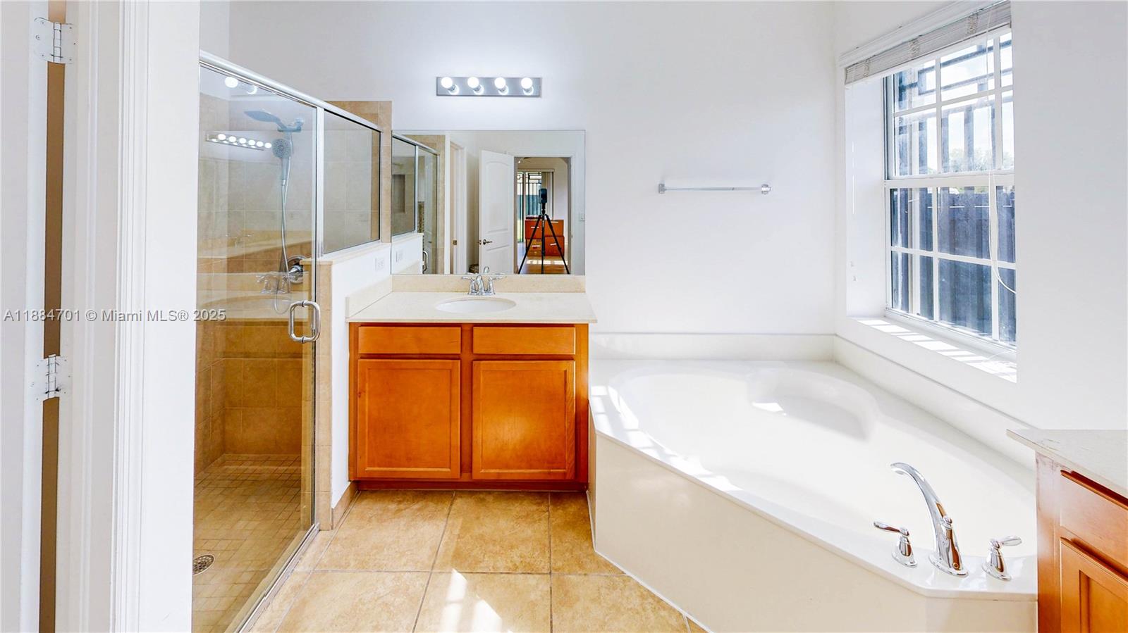 ESTATE MANSIONS 1ST ADDN - Residential