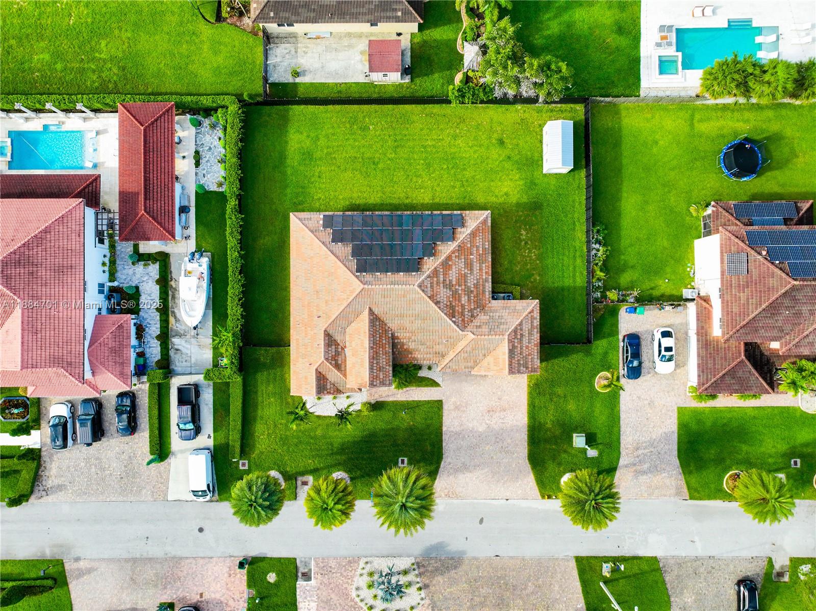 ESTATE MANSIONS 1ST ADDN - Residential