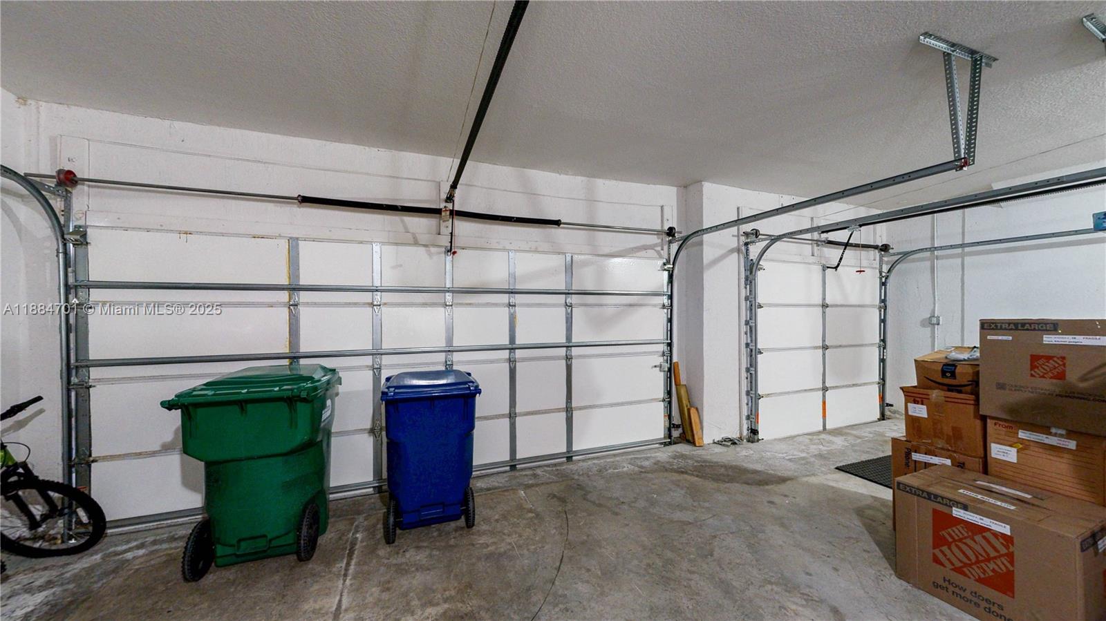 ESTATE MANSIONS 1ST ADDN - Residential