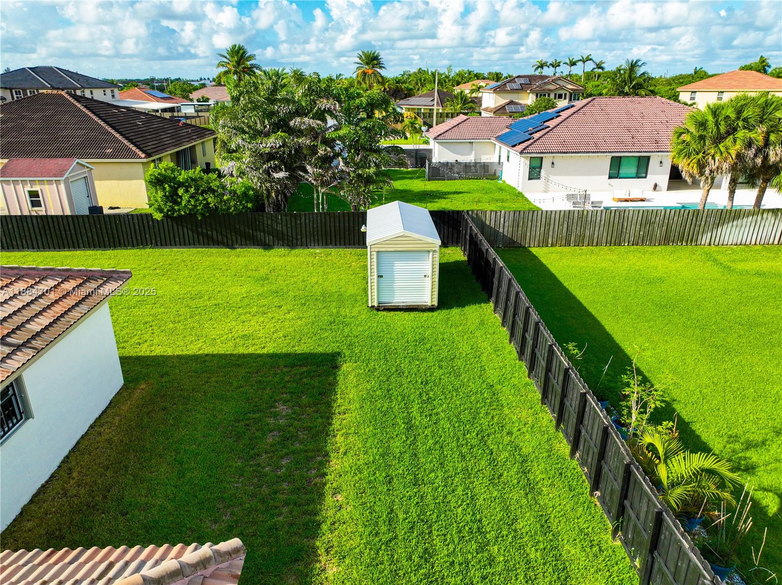 ESTATE MANSIONS 1ST ADDN - Residential