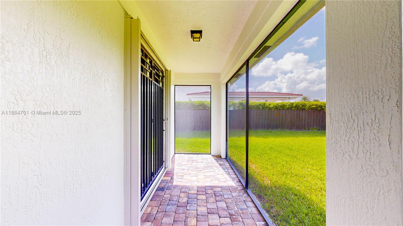 ESTATE MANSIONS 1ST ADDN - Residential