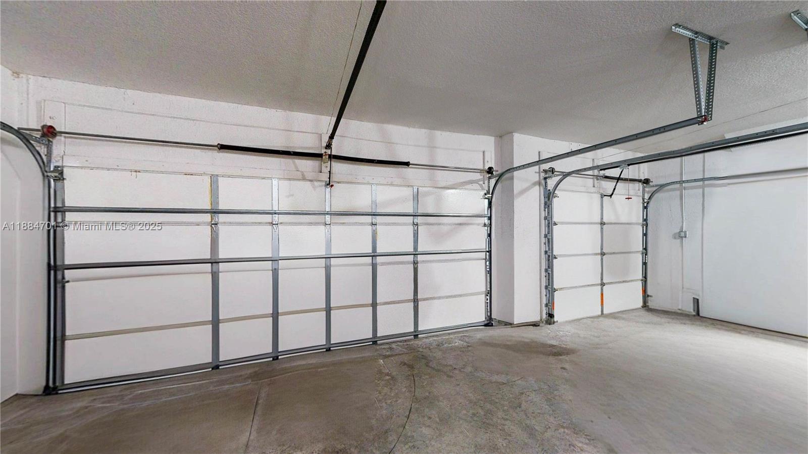 ESTATE MANSIONS 1ST ADDN - Residential