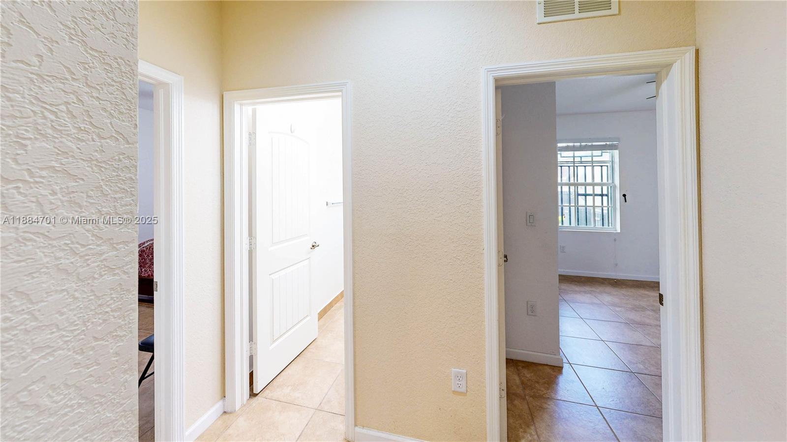 ESTATE MANSIONS 1ST ADDN - Residential