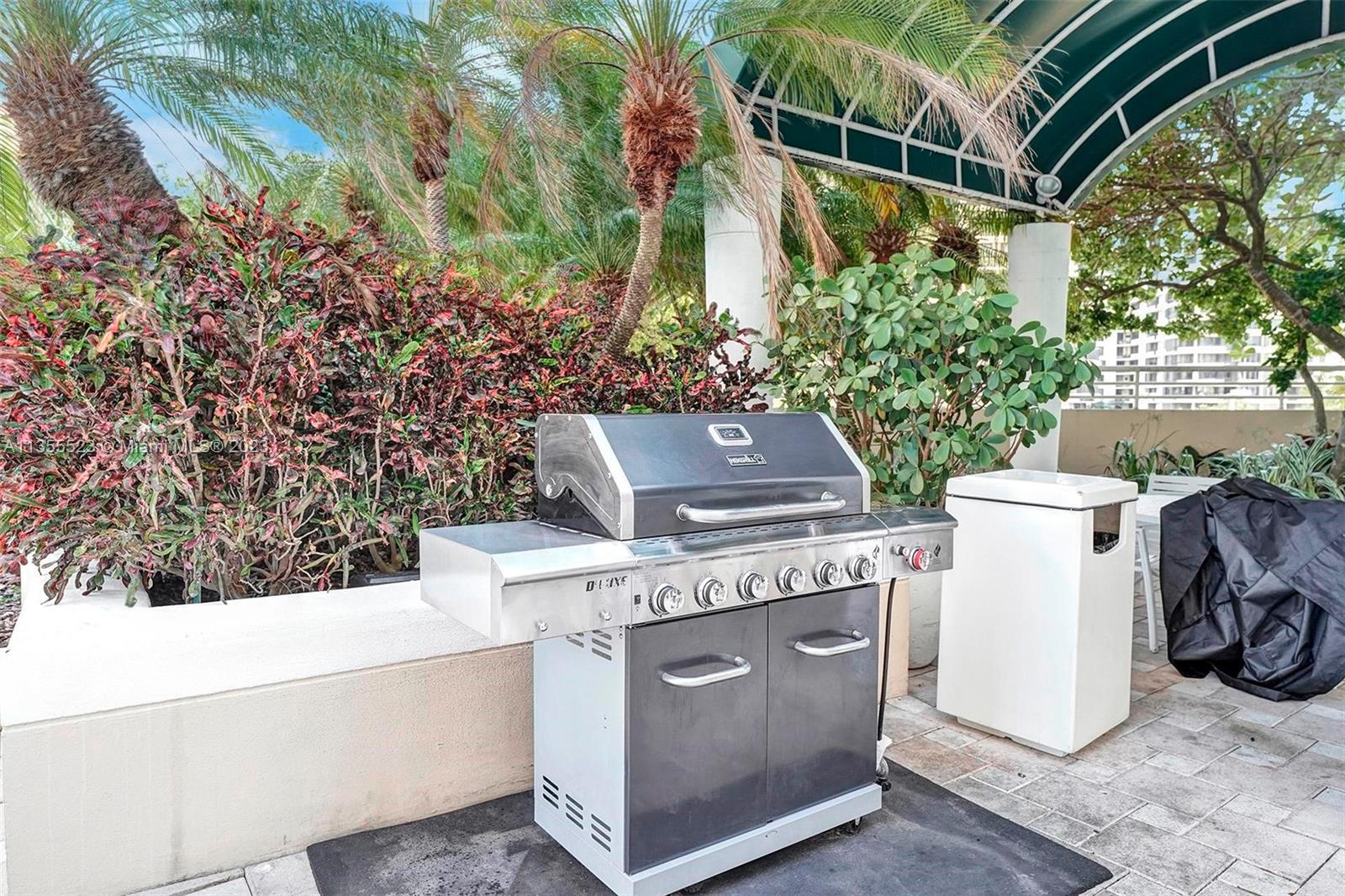 ONE TEQUESTA POINT CONDO - Residential Lease