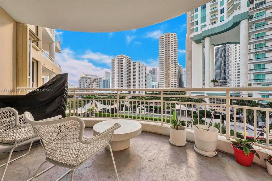 This beautiful 2 bedroom, 2 bath split layout condo, in Brickell Key, You'll be within walking distance to the bustling Brickell district, enjoying Miami's best restaurants, stores, and nightlife, while enjoying the tranquility of a residential island.

The condo is fully renovated and features porcelain flooring, an Italian kitchen from Mia Cucina. The unit is bright and offers views of the park and river.

The building has also undergone a full renovation, with a brand-new lobby and corridors. Amenities are top-notch, large BBQ area, swimming pool, gym, sauna, jacuzzi, squash and racquetball courts, business center, ballroom with fully equipped kitchen. The building also has a walkway next to the river. Ask about the fully furnished.